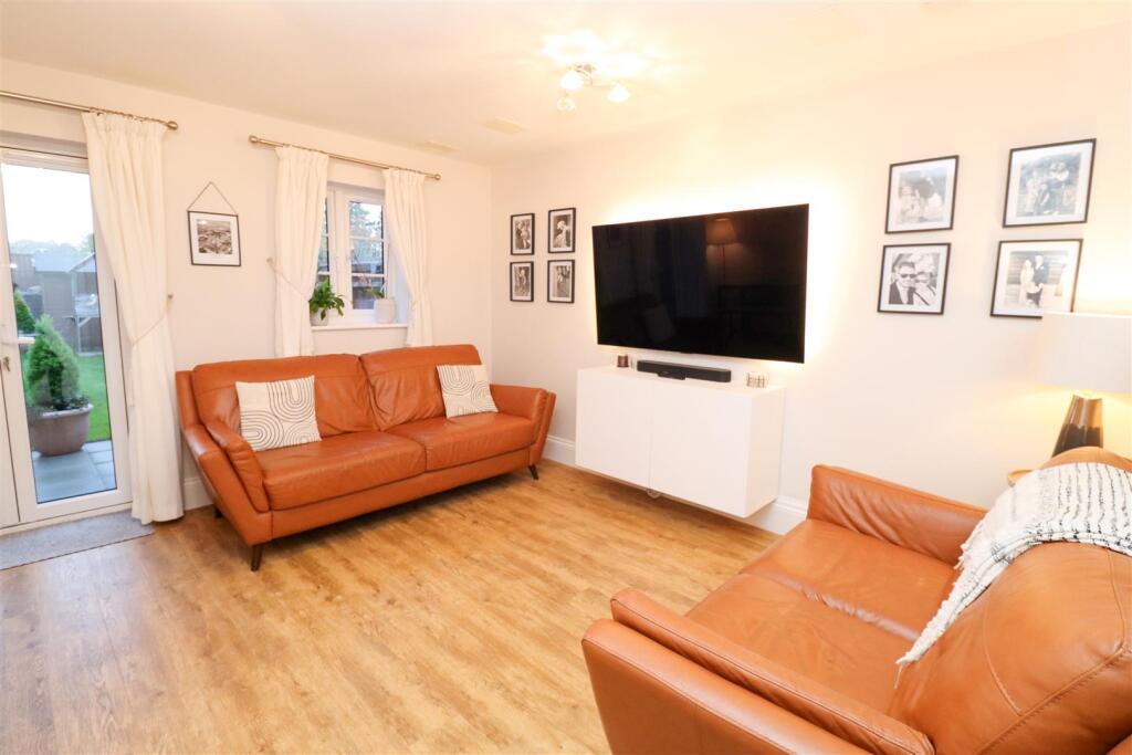 Living/Dining Room