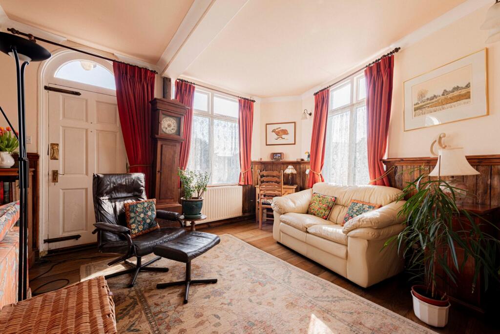 Living Room (3)
