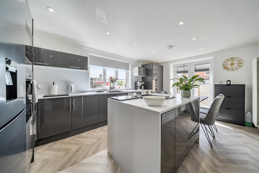 1344302-10-68b05ce34b267