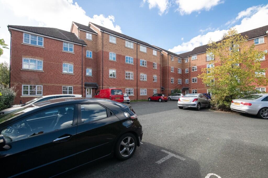 Design Close, Bromsgrove, Worcestershire, B60