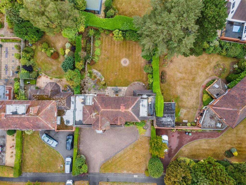 3 Brueton Avenue_5.jpg