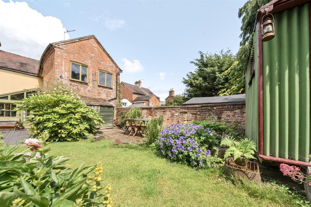 Garden Shed and Rear.jpg