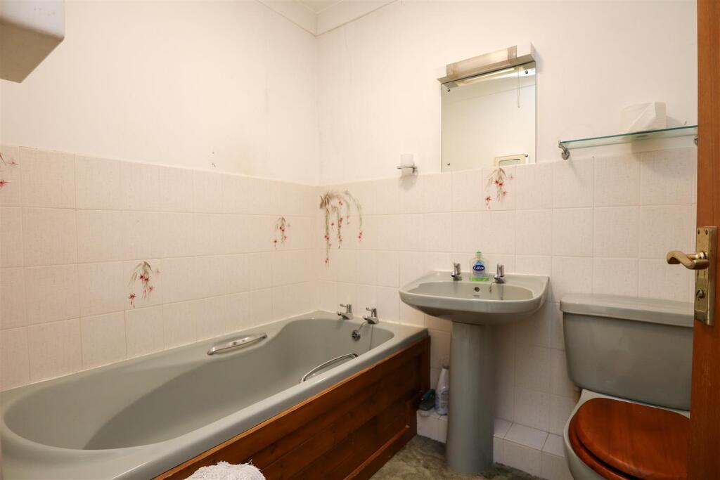en-suite bathroom