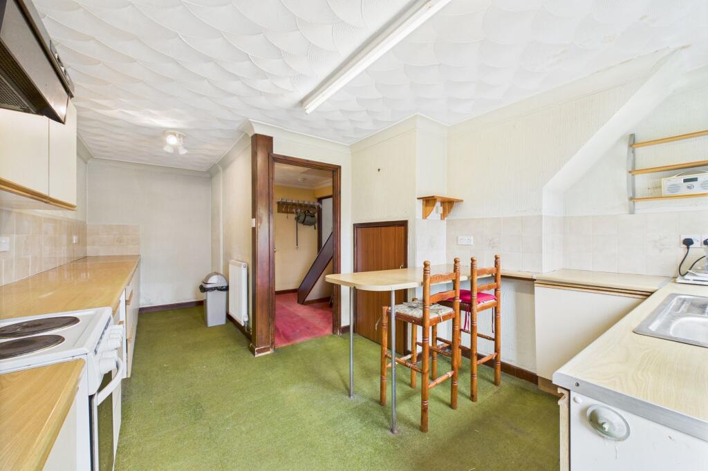 Kitchen / Breakfast Room