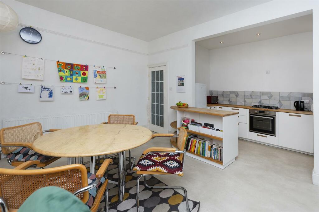 Bramleys Estate Agents - Forrest Avenue - Marsh (1