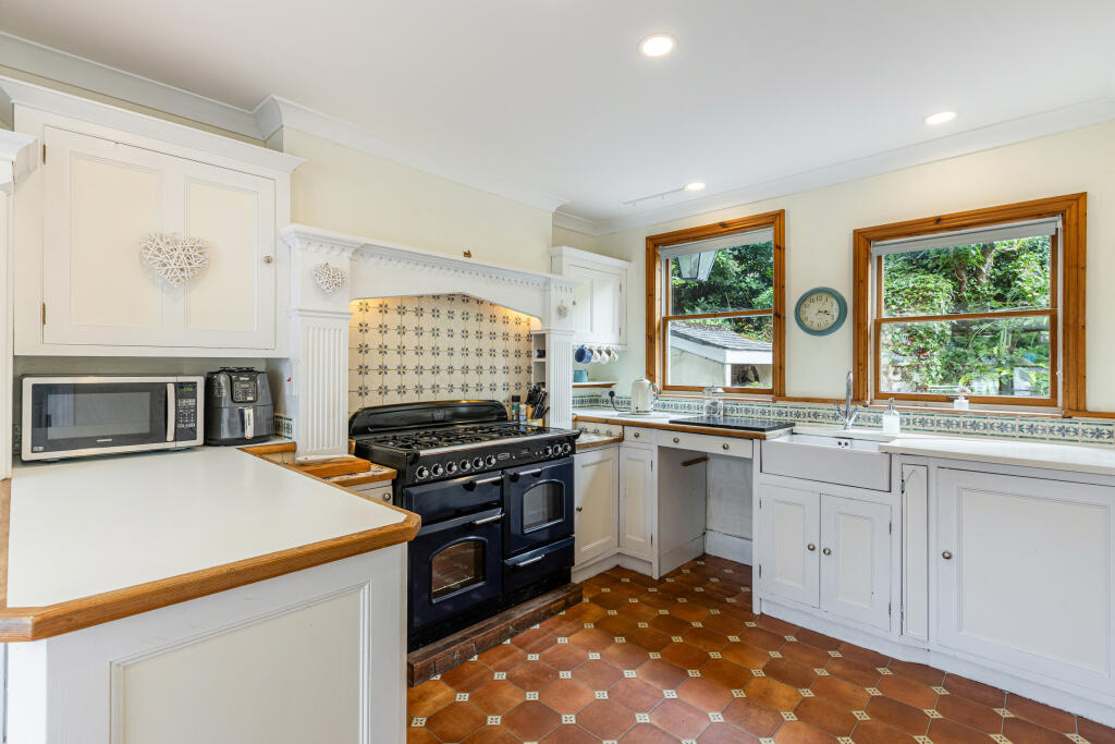 A49 - Greystones, Noss Mayo - 250623