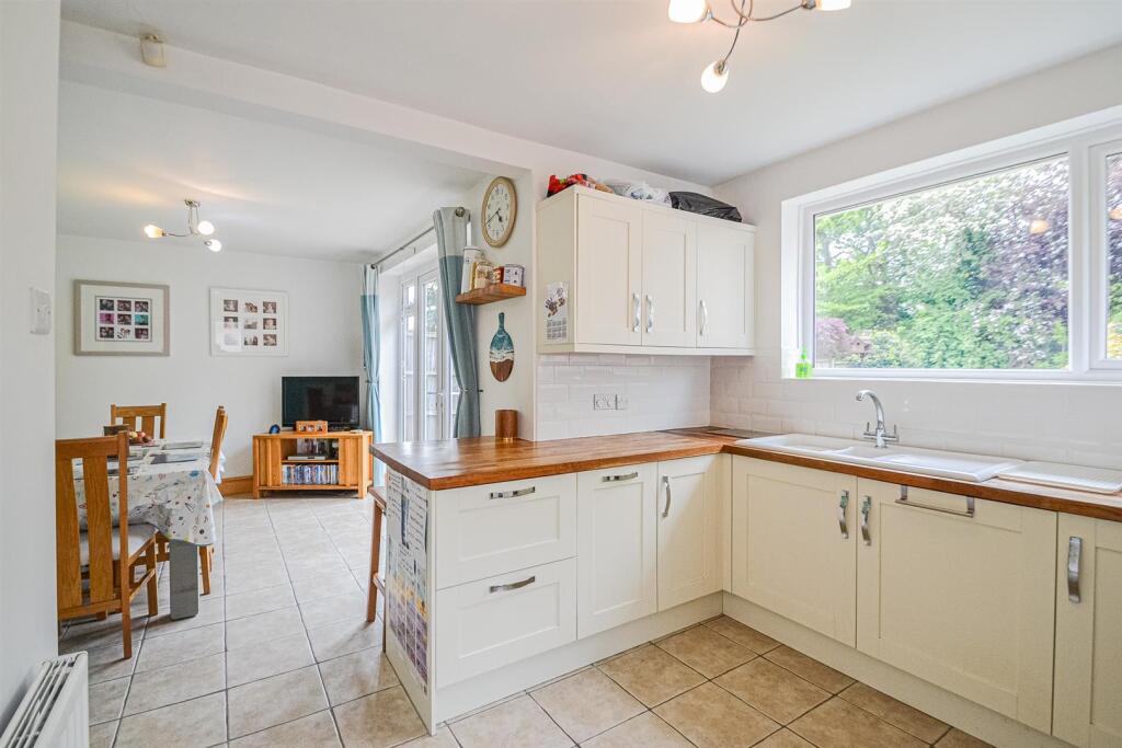 Open-Plan Kitchen &amp; Dining Room