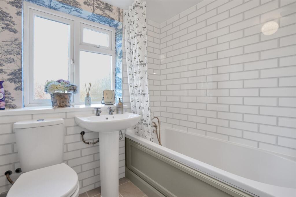 DOWNSTAIRS BATHROOM