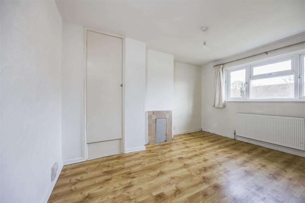 37 Redbridge Grove, Bedhampton-PorticoMarketing-Ne