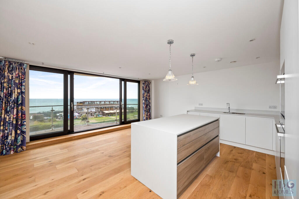 Kingsway 191, fla...