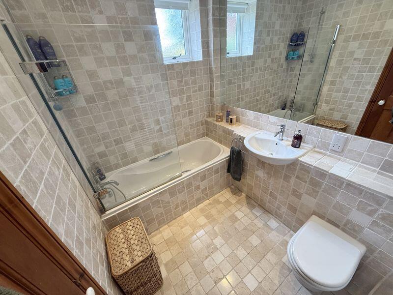 Ensuite