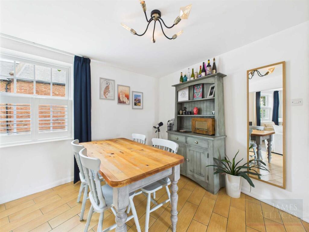 Open plan sitting and dining room