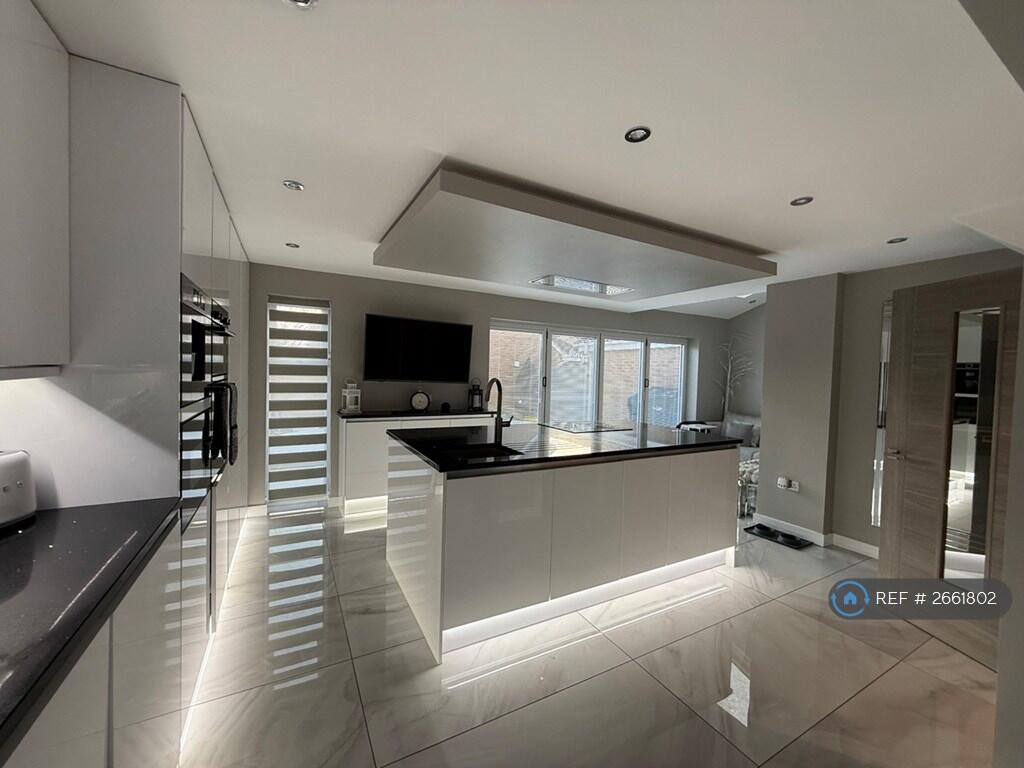 Dining Room/Kitchen/Lounge