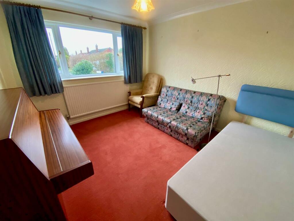 meadow lane 16 new gf bedroom.jpg