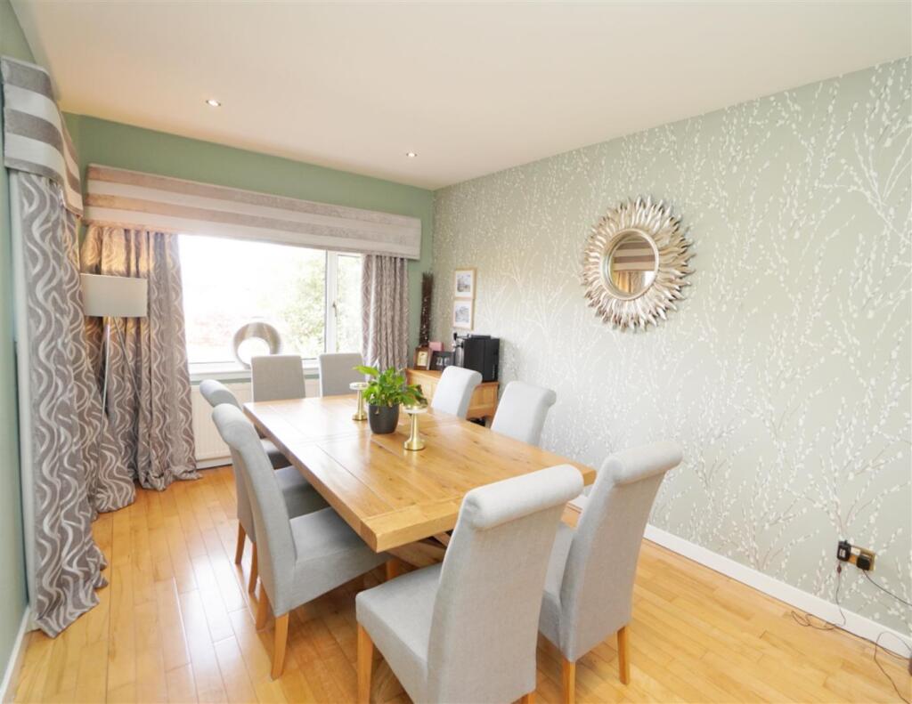 dining room.jpg