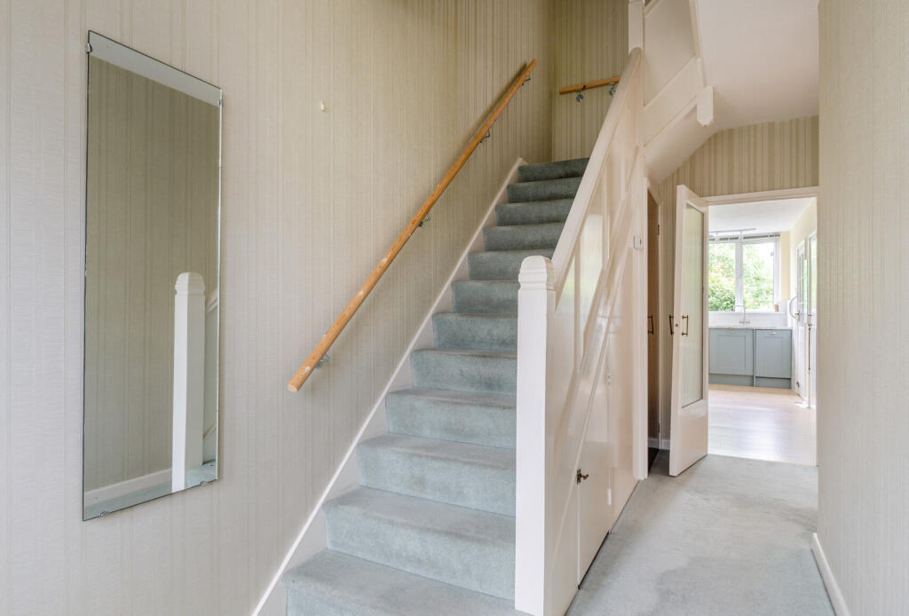 1291068-15-6839a8...