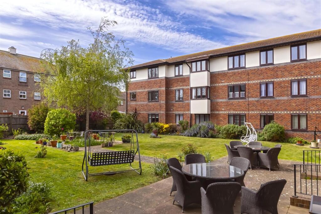Birch Tree Court_11.jpg