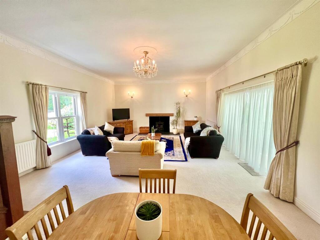 PHOTO-2024-06-06-22-04-49 (1).jpg