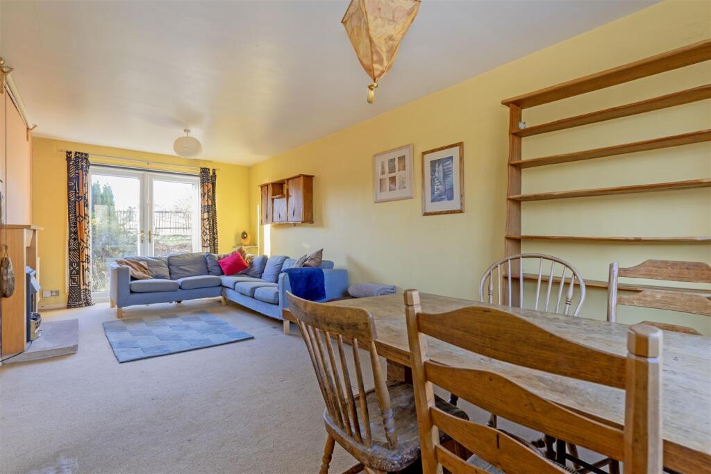 Reception Room-6.jpg