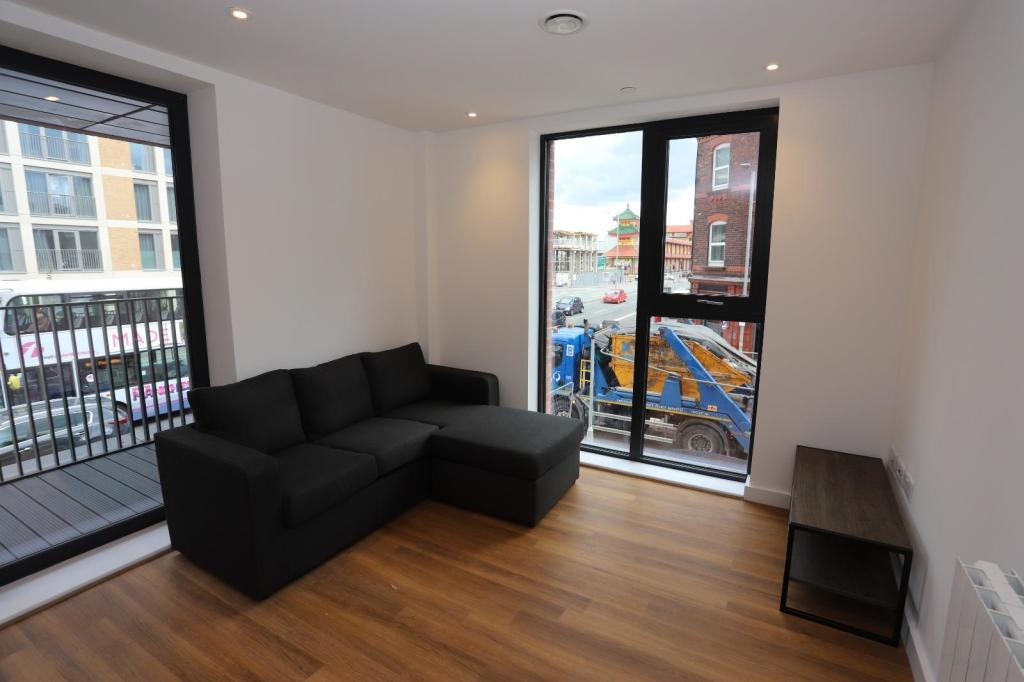 lounge:balcony.jpeg