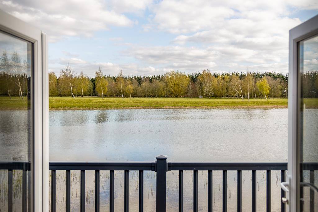 Swan Lake Country Park (Swineshead)-27.jpg