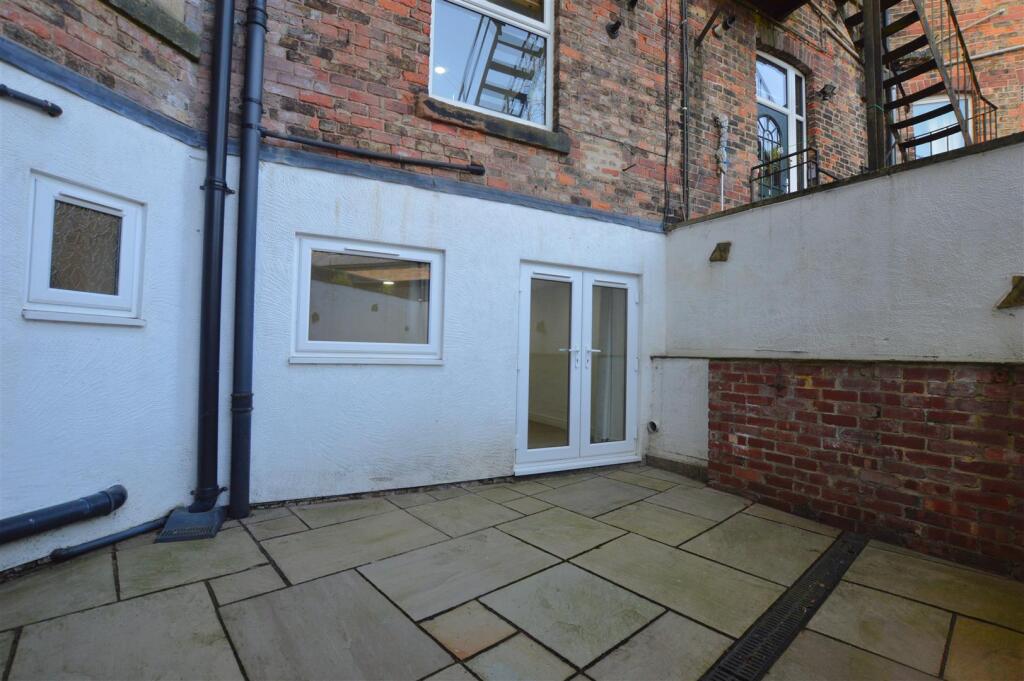 Rear courtyard