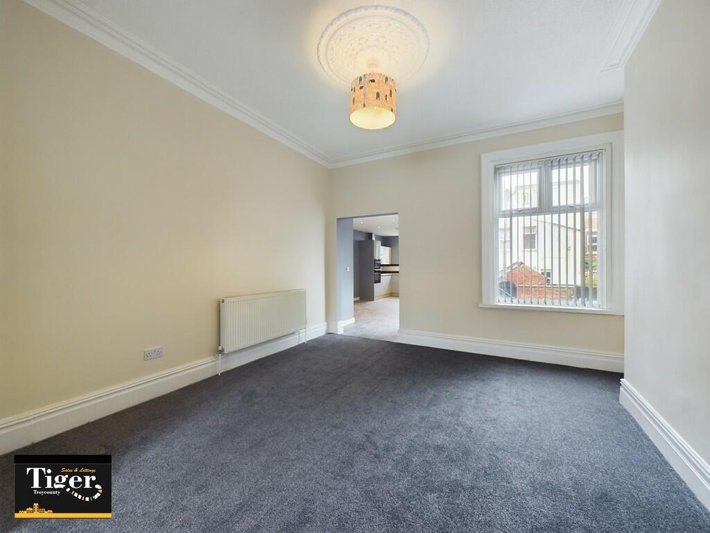 CAM03440G0-PR0102...