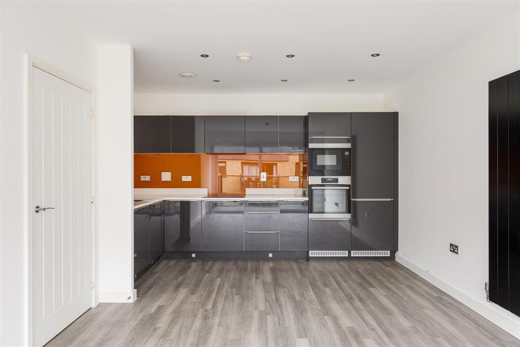 Collendale Road, E17