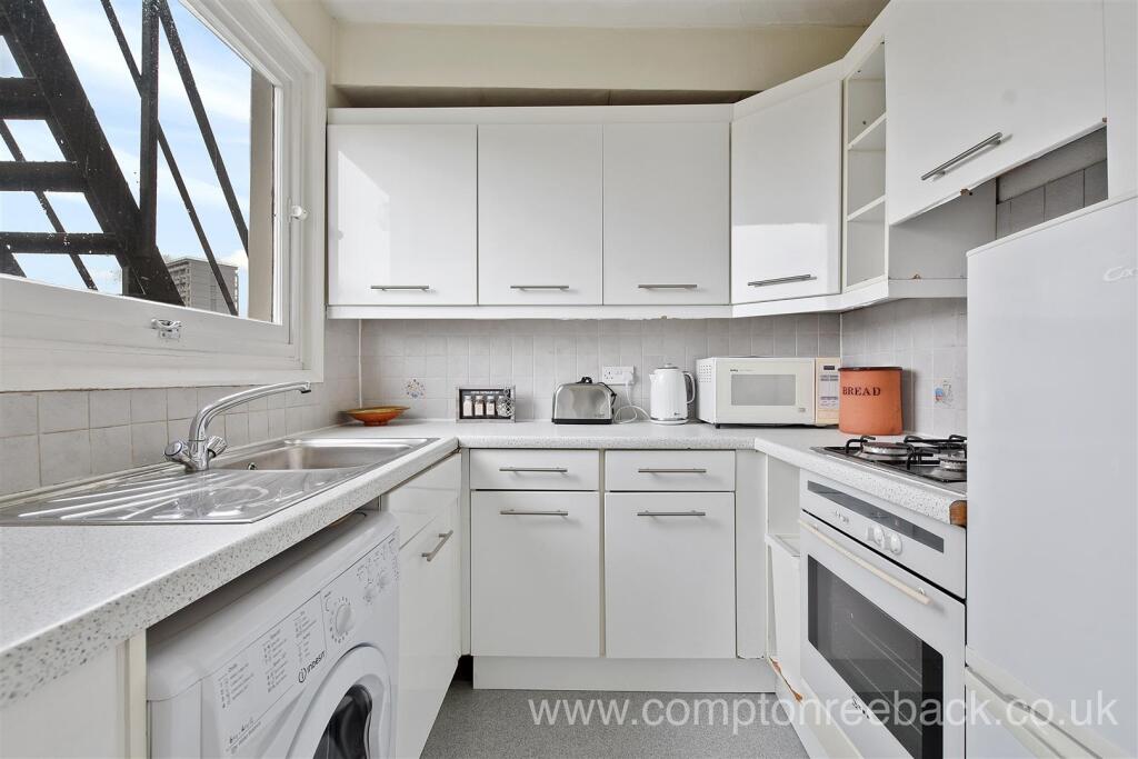Kitchen: