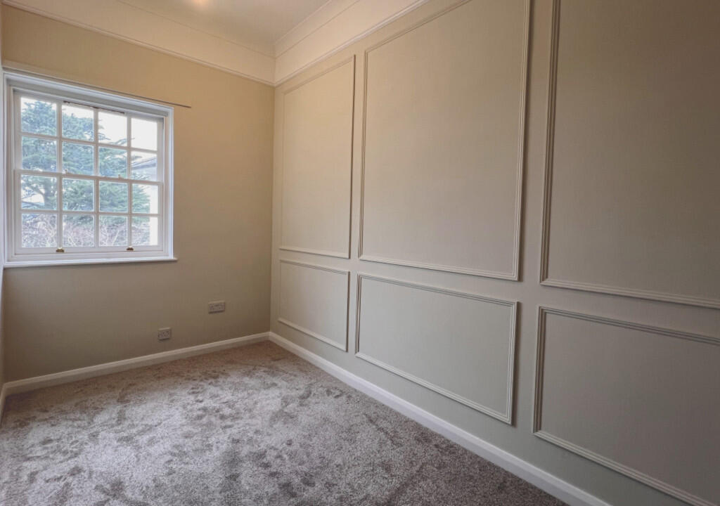 8 room