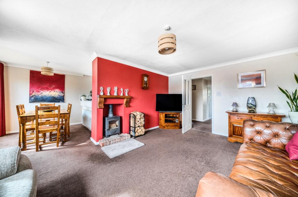 1331614-5-688a32a5d4669