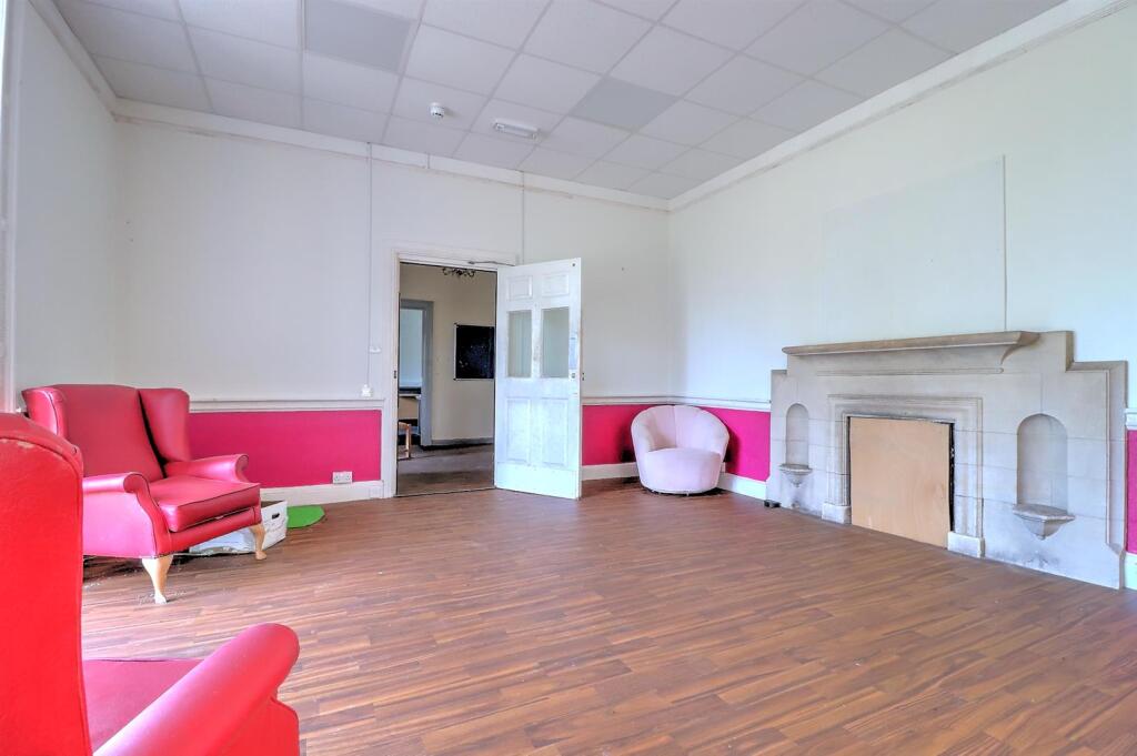 Sitting Room.jpg