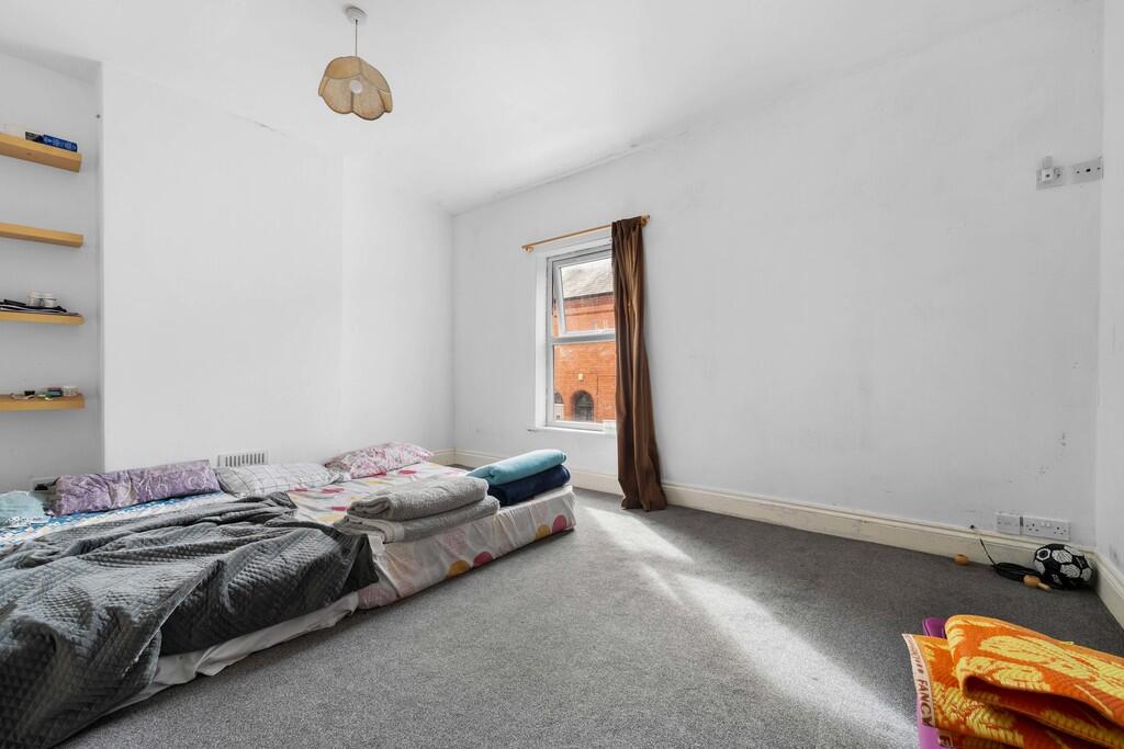 Leonard Street, C...