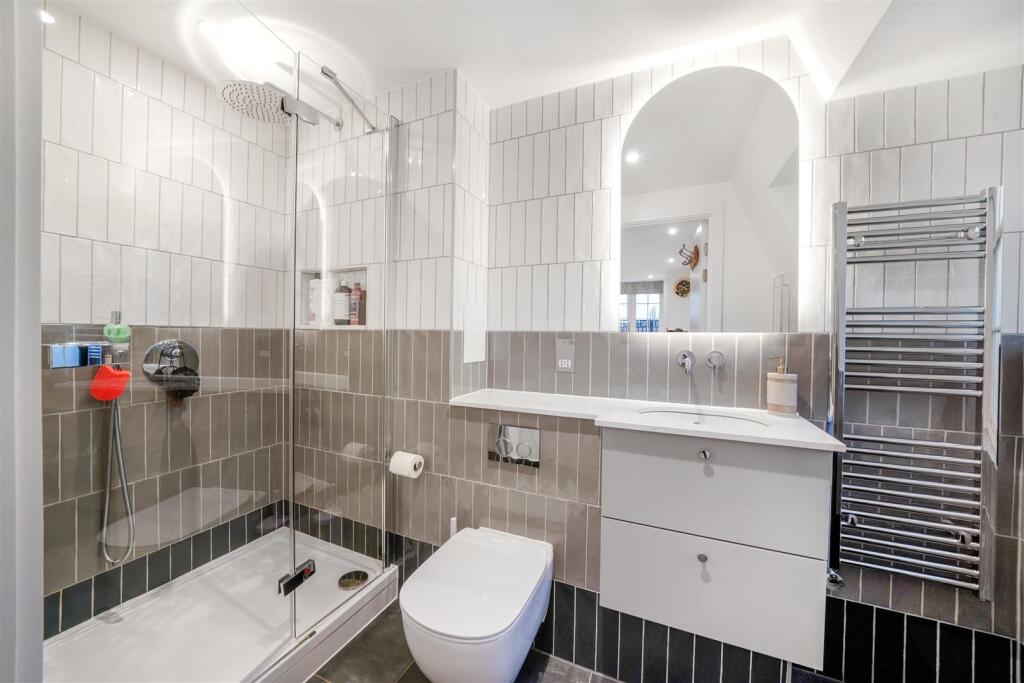 23 Garland Court, Lisgar Terrace - SnJ54U59RuzYVYv