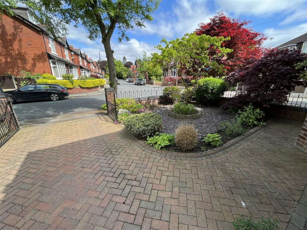 Driveway.jpg