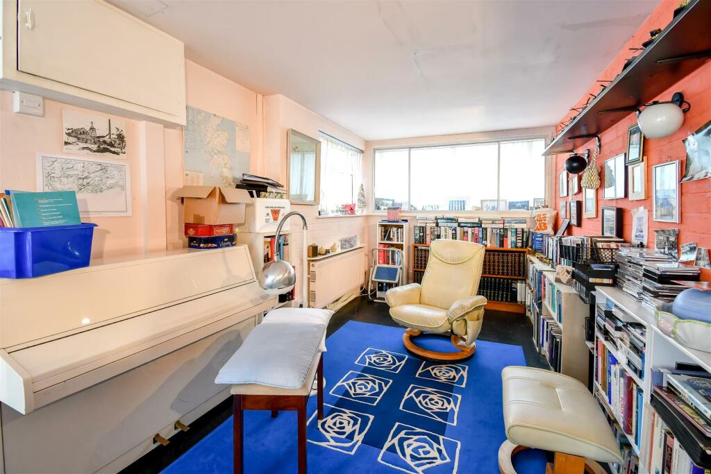 Hobby Room