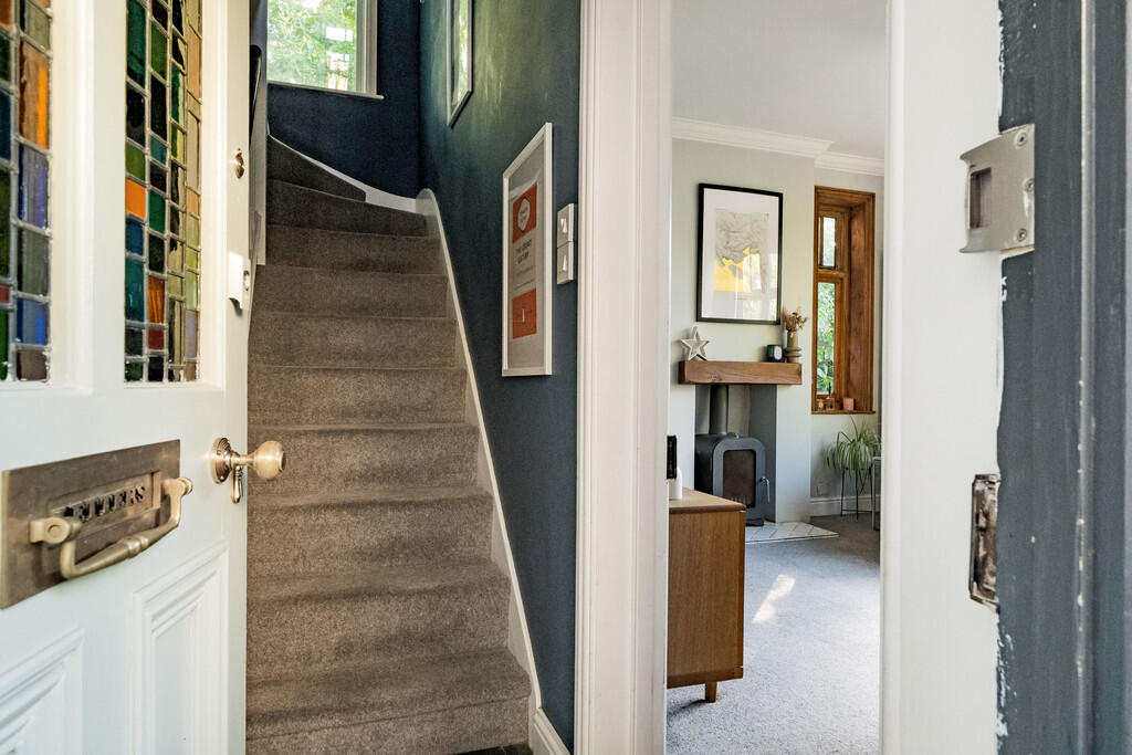 1189206 (12)