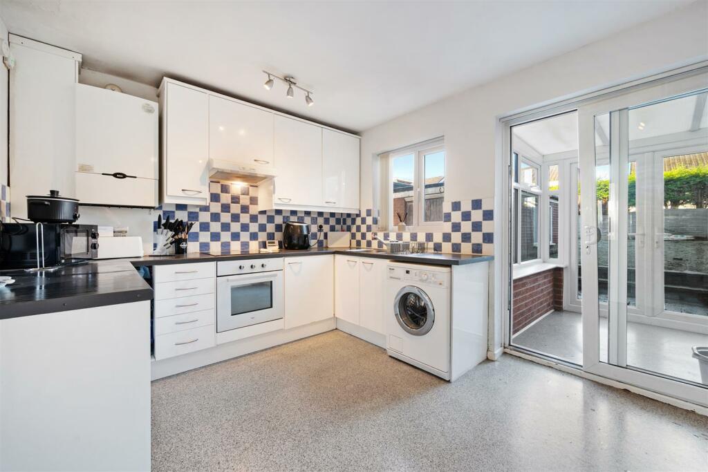 Kitchen.jpg