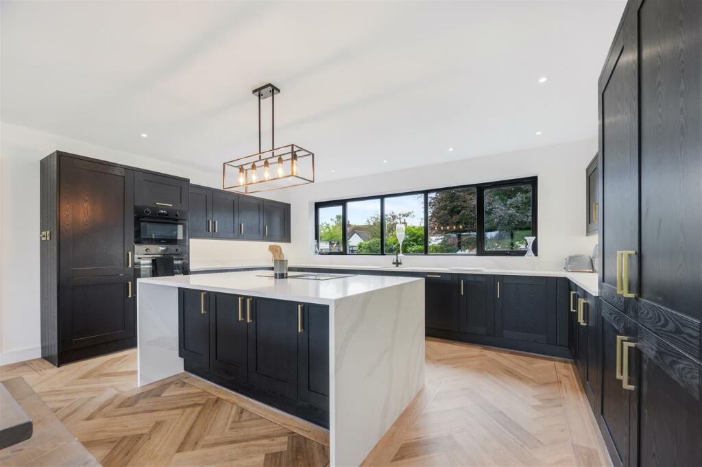 Open Plan Kitchen-Living Room
