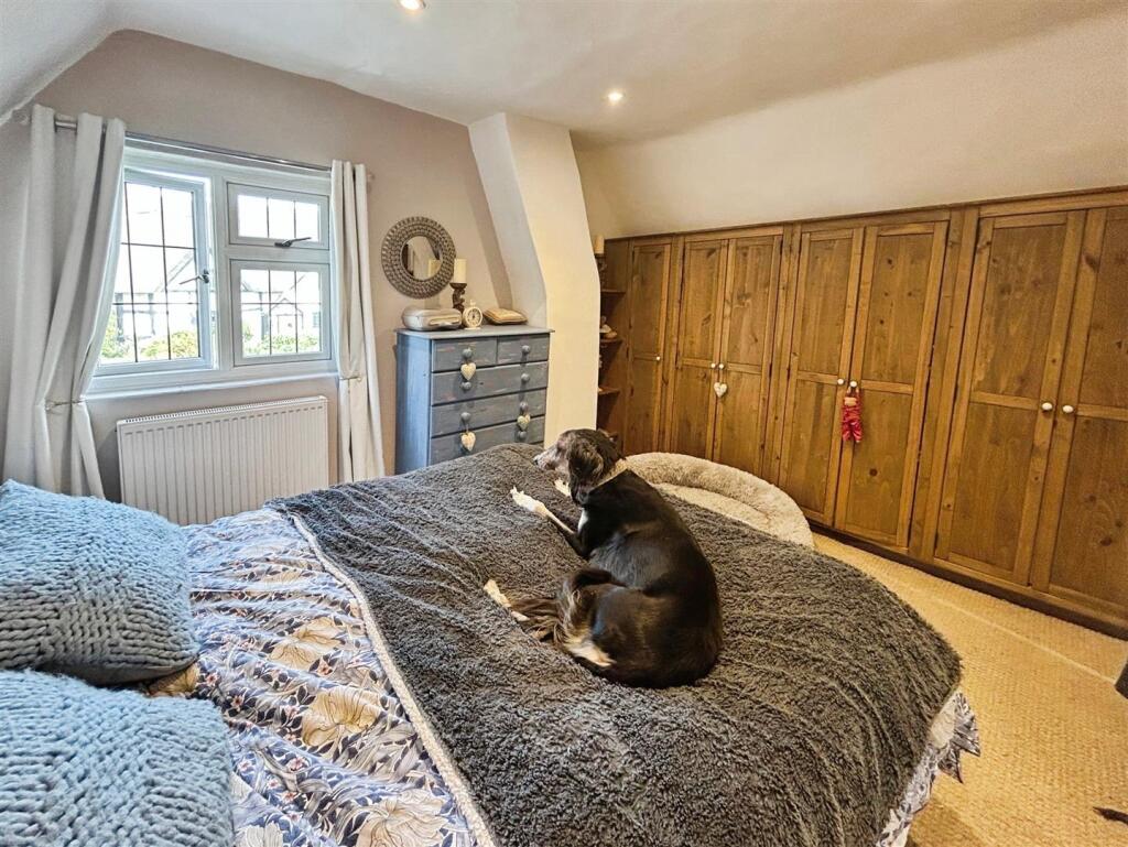 81676cf8--4006-BF4B-82937EFEE37E-73940-00003158F25