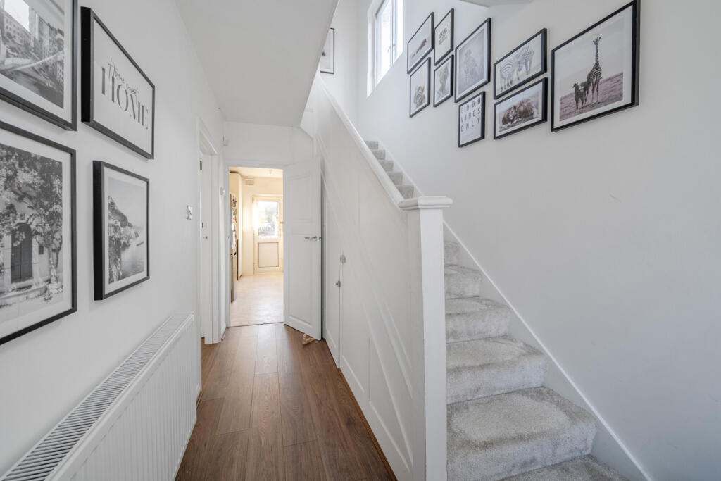 1384020-7-6925876...