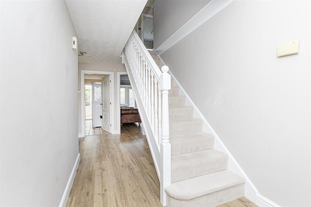 Entrance/Entrance Hallway