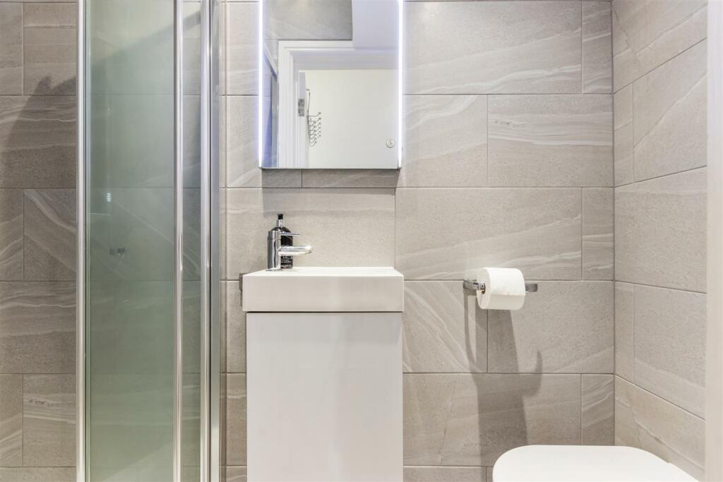 Downstairs W.C &amp; Shower Room