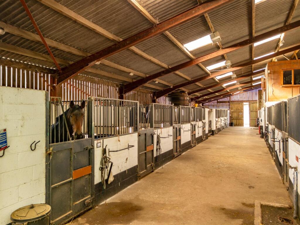 Wynbury Stables, West Witton, DL8 4LR_084-.jpg