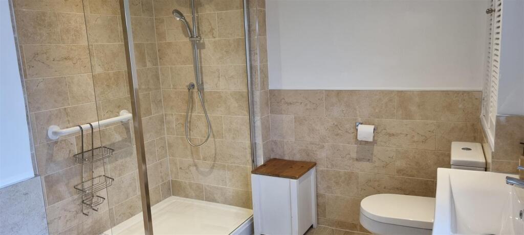 shower room x 2.jpg