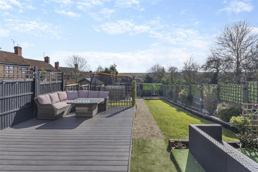 8638953-exterior06 .jpg