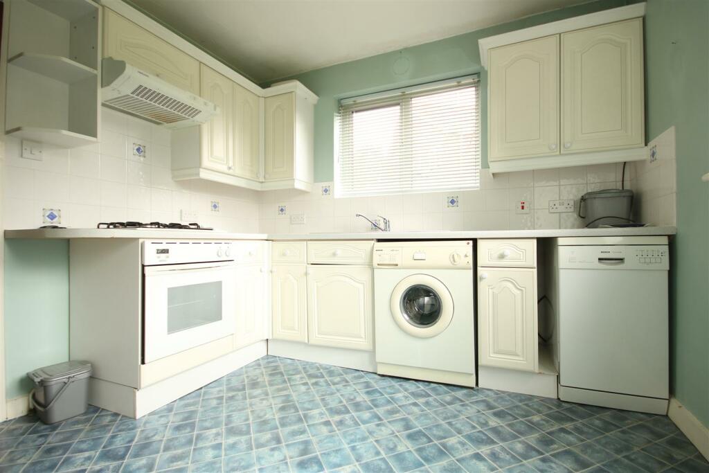 Kitchen.JPG