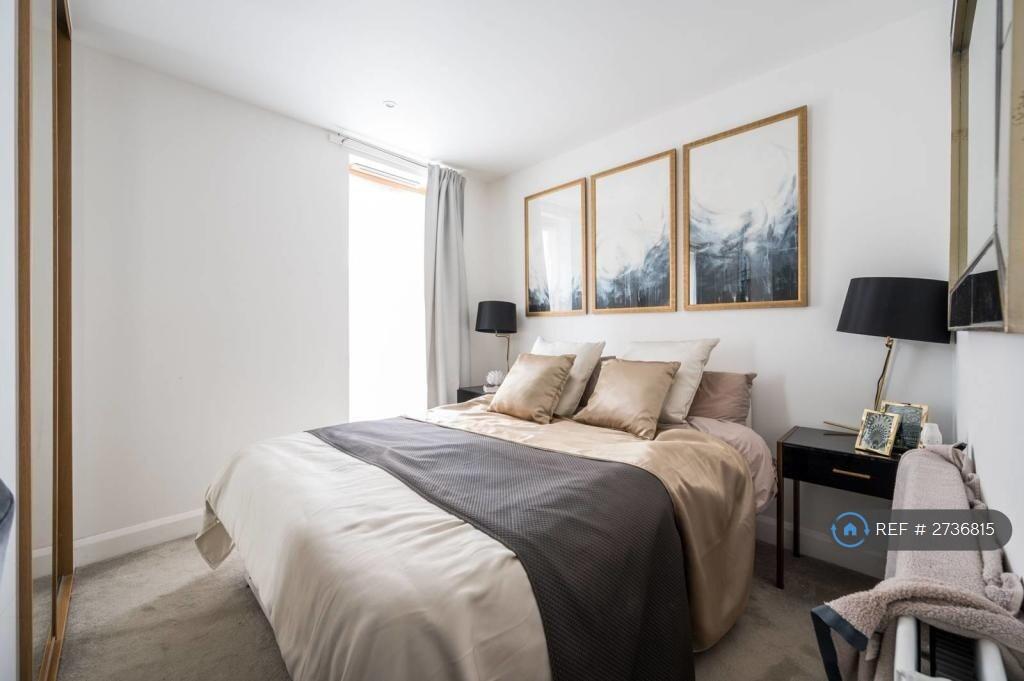 Charles Newell Court, London, E3