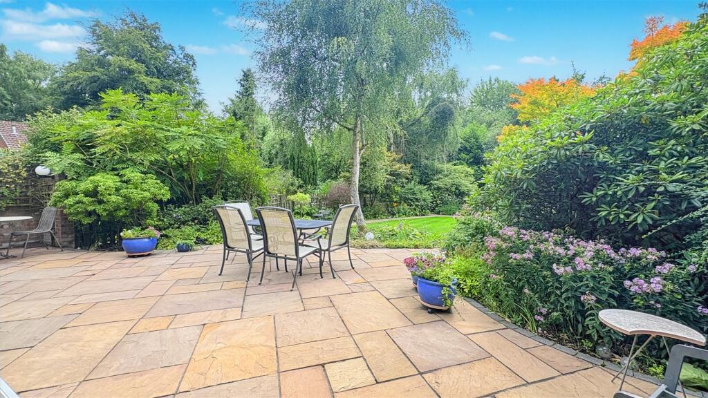 PATIO/GARDEN