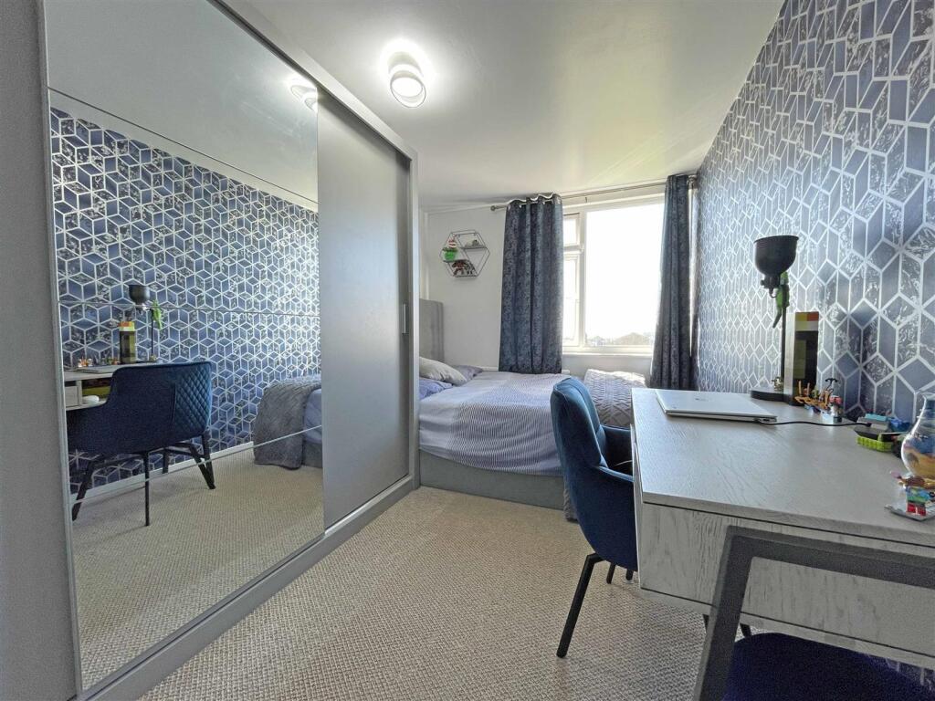 Vaasgo Close 8 - Bedroom Two.jpg